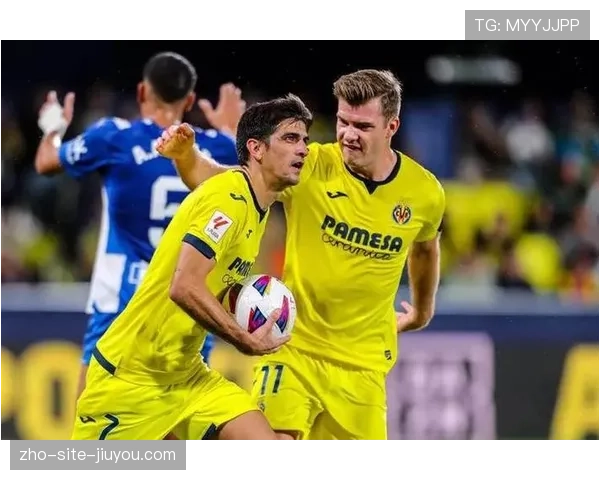 比利亚雷亚尔客场2比0击败西班牙人 莫雷诺与莫莱罗建功取三连胜